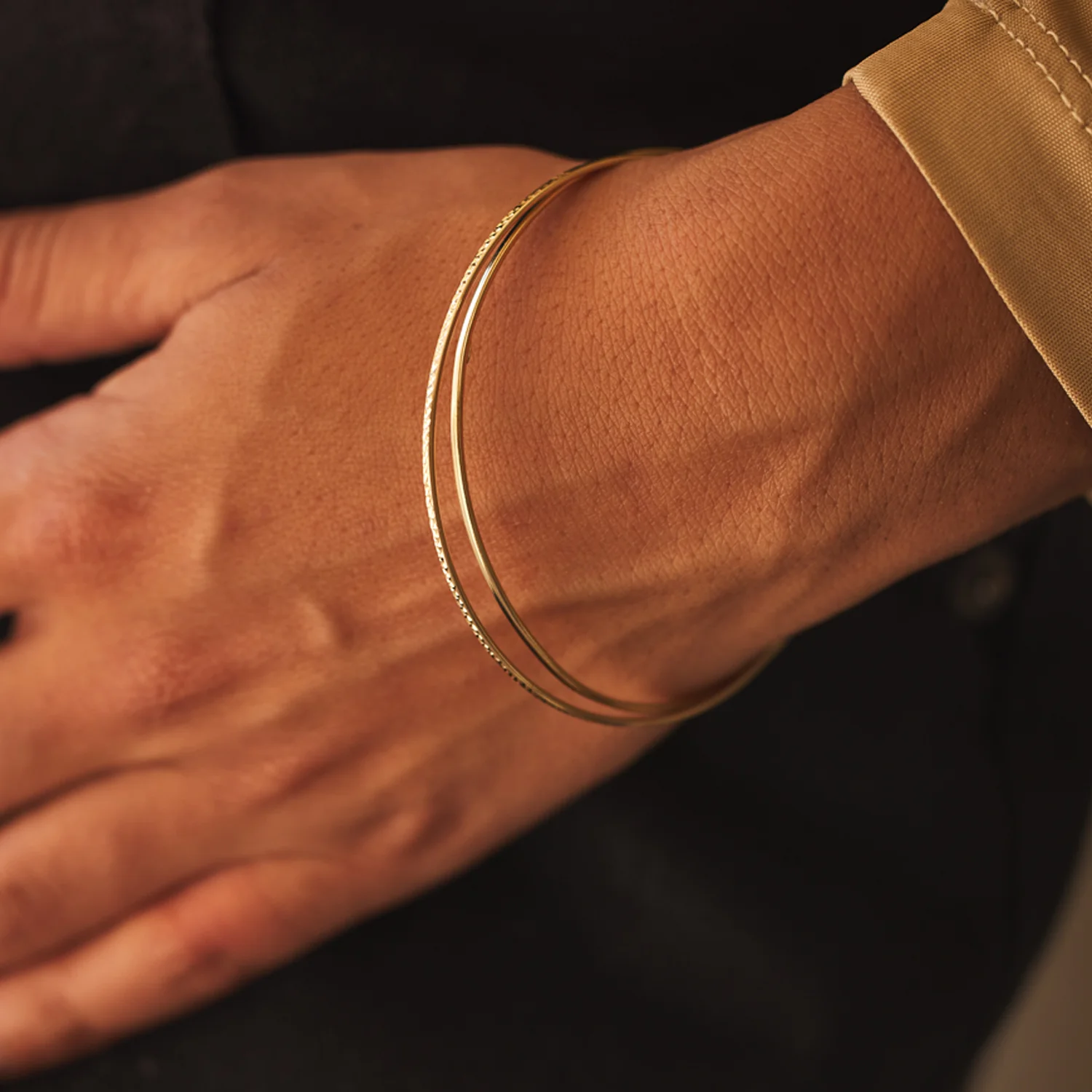 Diamond Cut Wire Bangle - Image 5