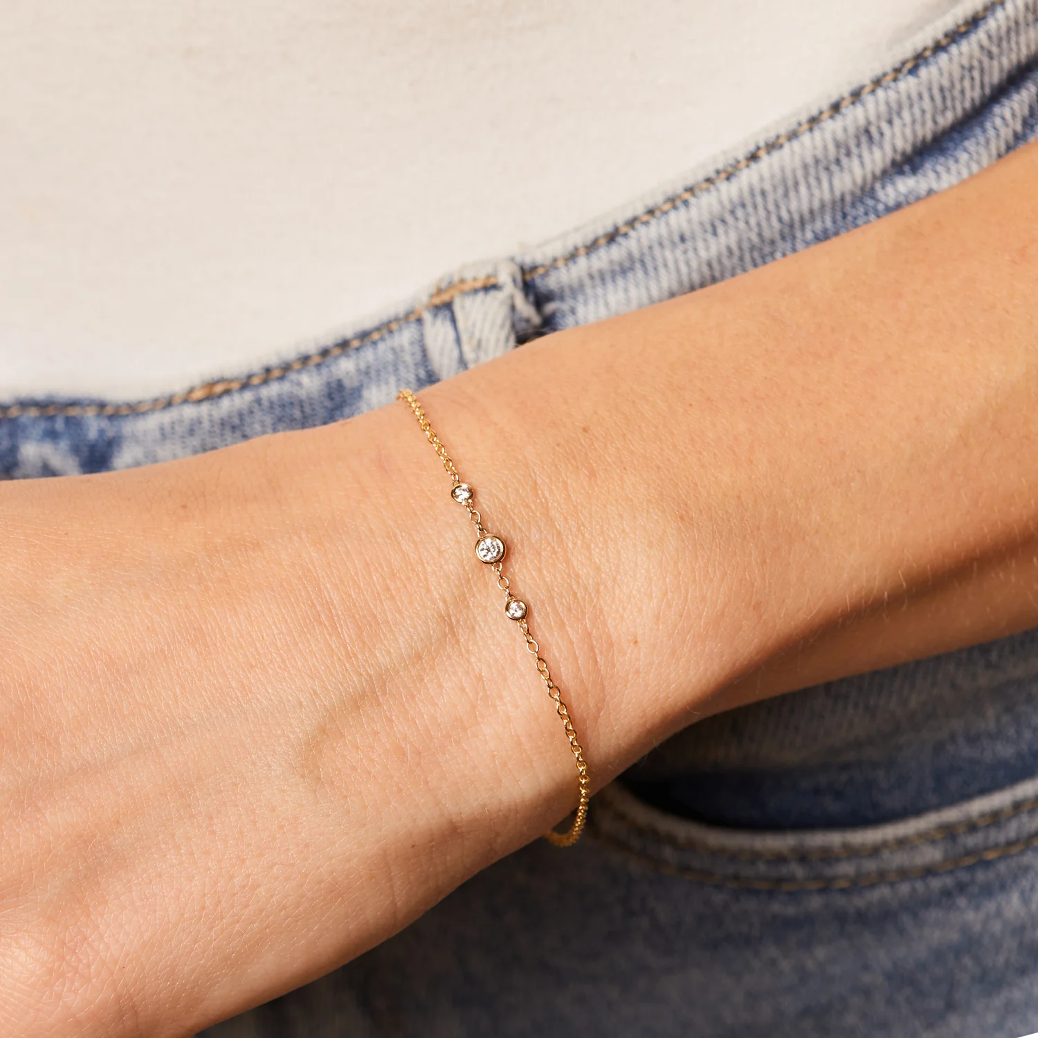 Graduated Diamond Trio Bezel Bracelet - Image 5