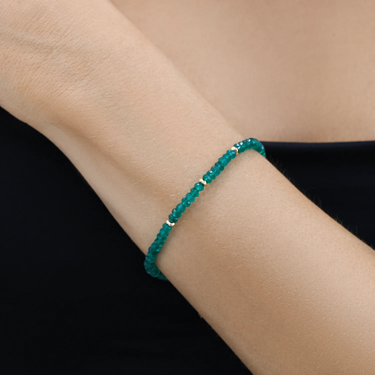 Green Onyx Gold Bead Bracelet - Image 3