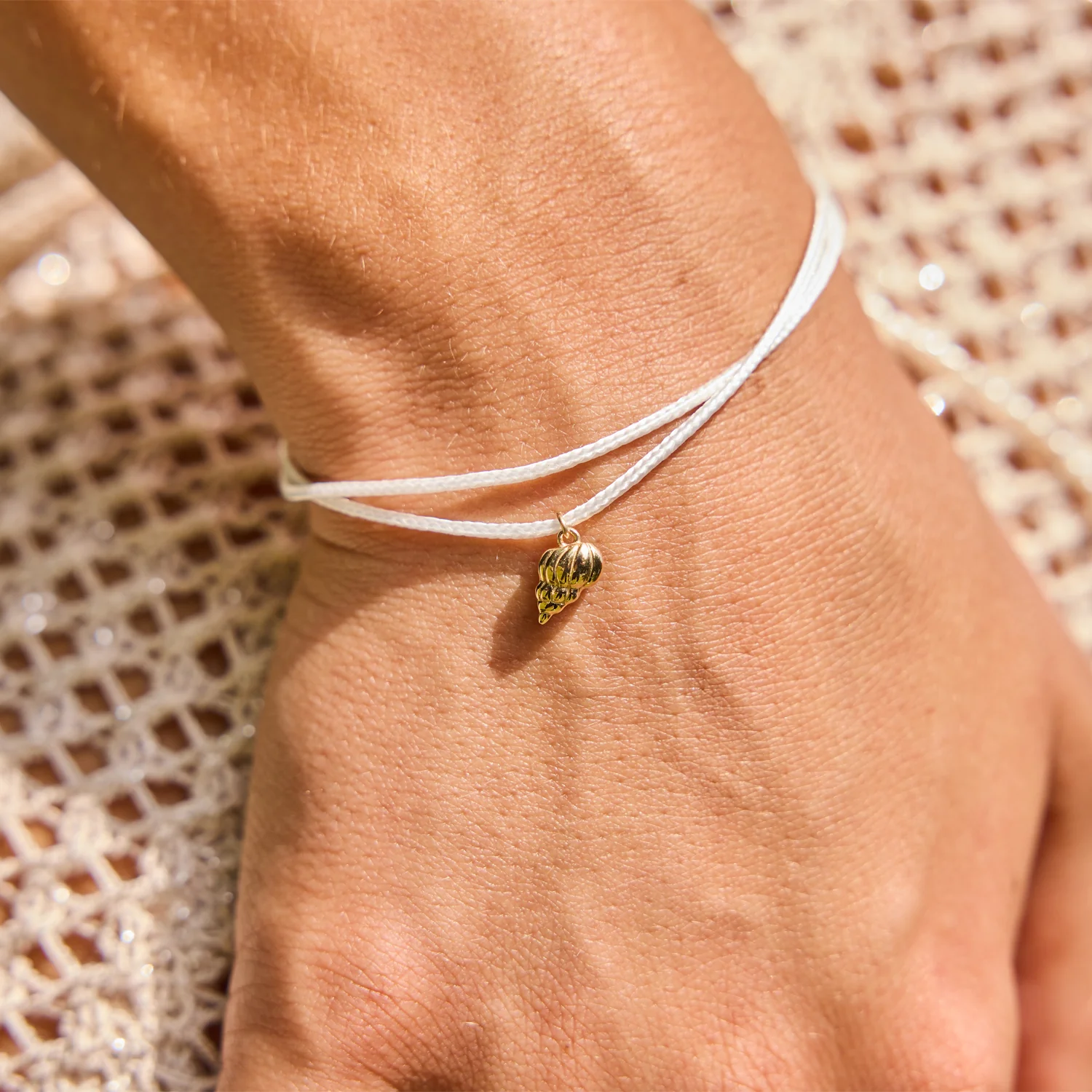 Soleil Seashell Cord Bracelet - Image 5