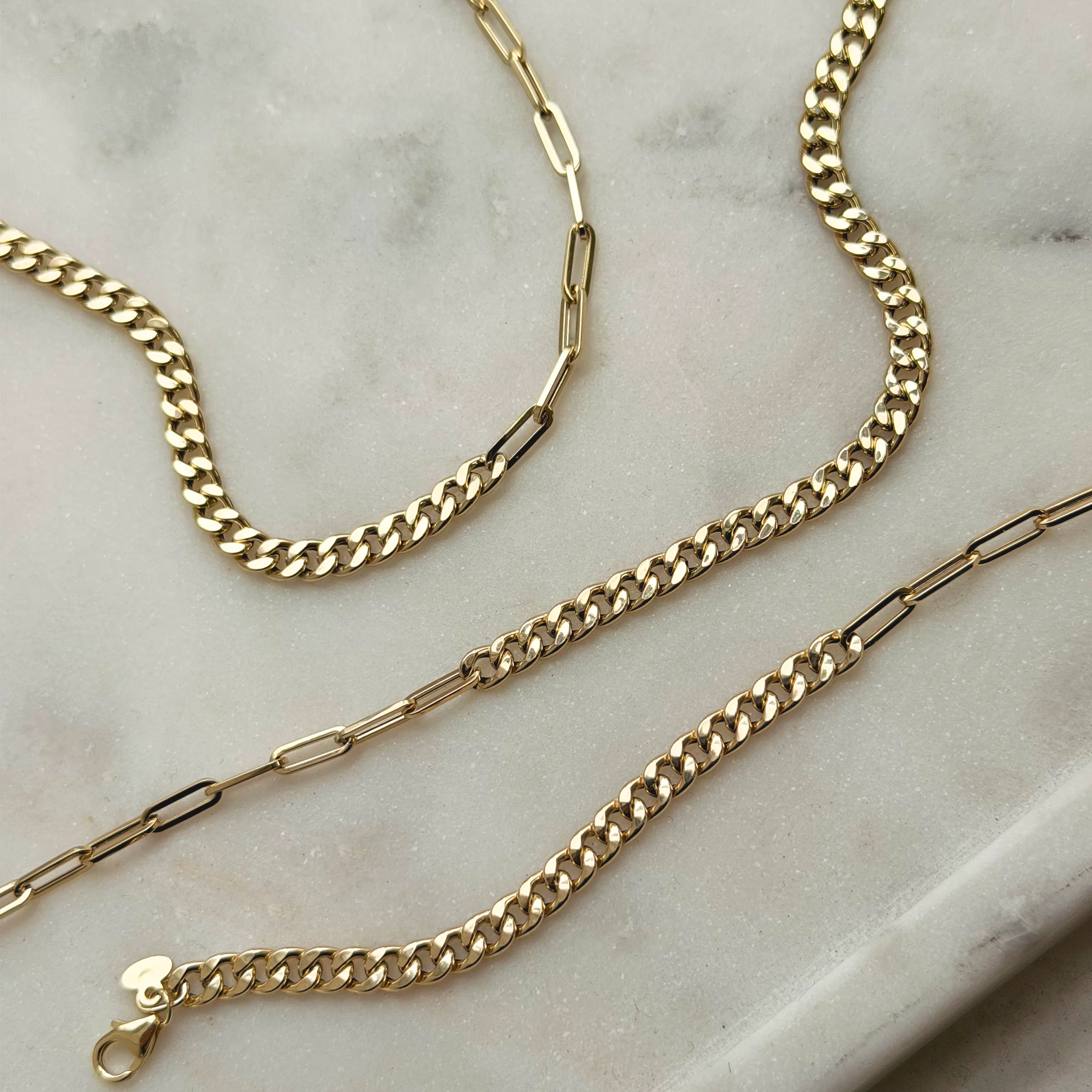 Split Curb Paper Clip Chain Necklace - Image 2